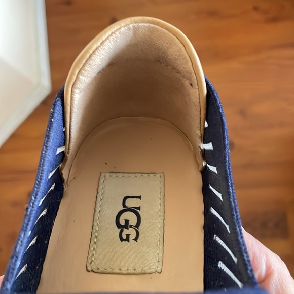 Ugg loafers sneaker excellent condition - Picture 8 of 8